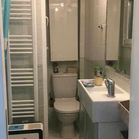 Lägenhet At The Beach! +10min= Port&center.