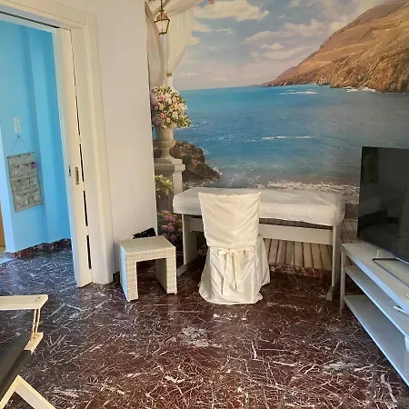 At The Beach! +10min= Port&center. Lägenhet Chania (Crete)