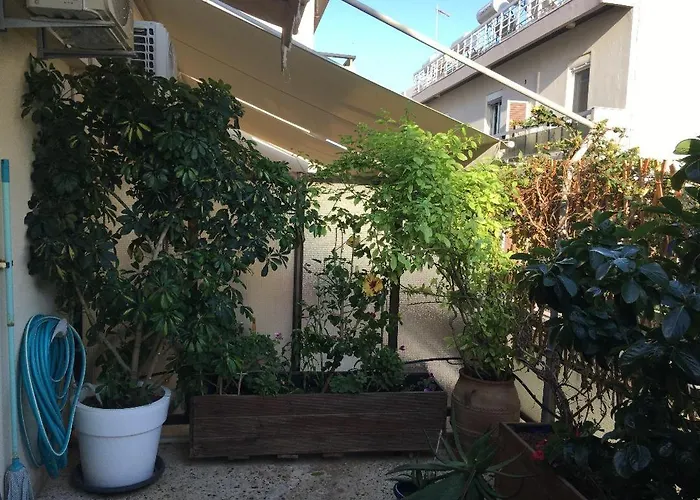 At The Beach! +10min= Port&center. خانيا