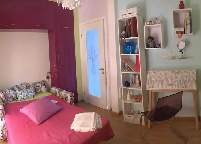 At The Beach! +10min= Port&center. *