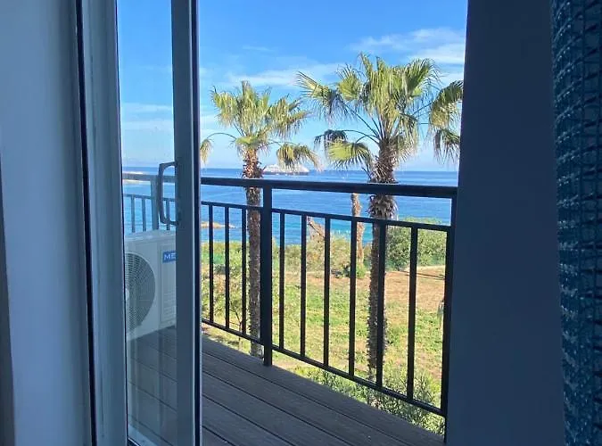 At The Beach! +10min= Port&center. *