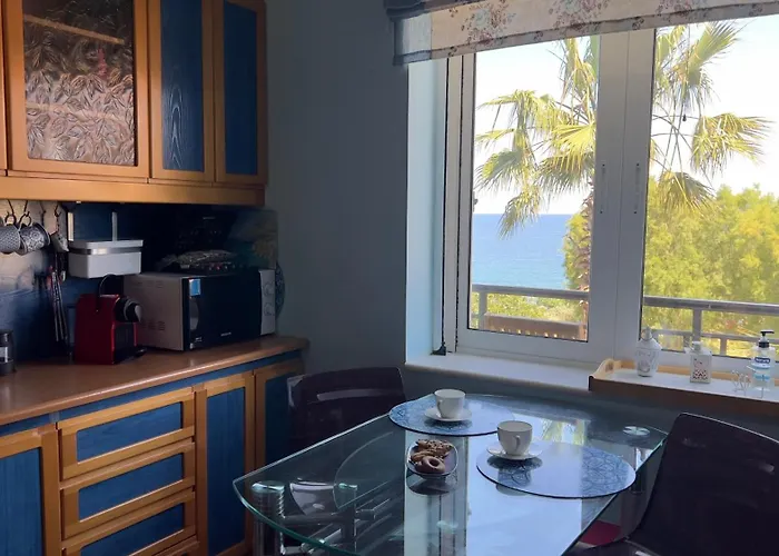 At The Beach! +10min= Port&center. *