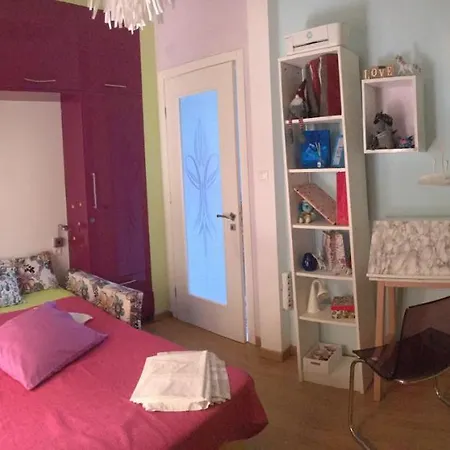 At The Beach! +10min= Port&center. *